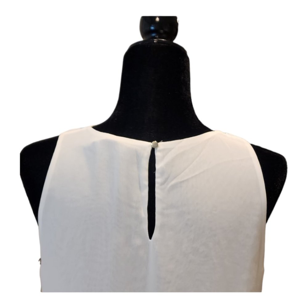 NWT Women's Jennifer Lopez White Blouse w/Rhinestone Accents Size: Small - Picture 6 of 11